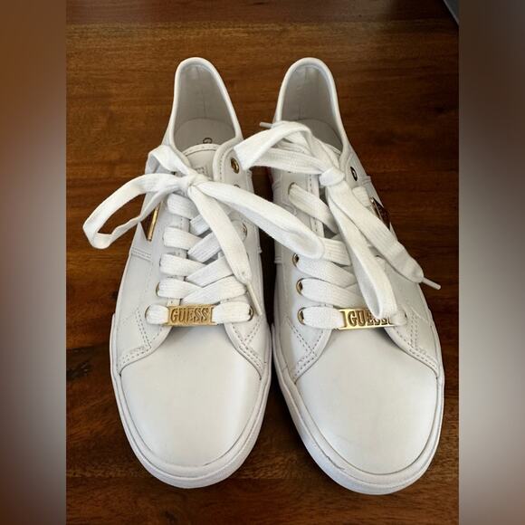 Guess tennis shoes size 8 - Picture 1 of 8